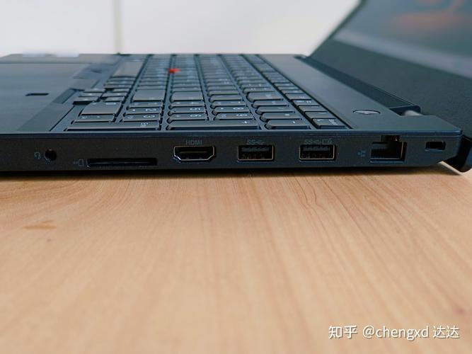 ThinkPad移动套餐：随时随地，高效办公